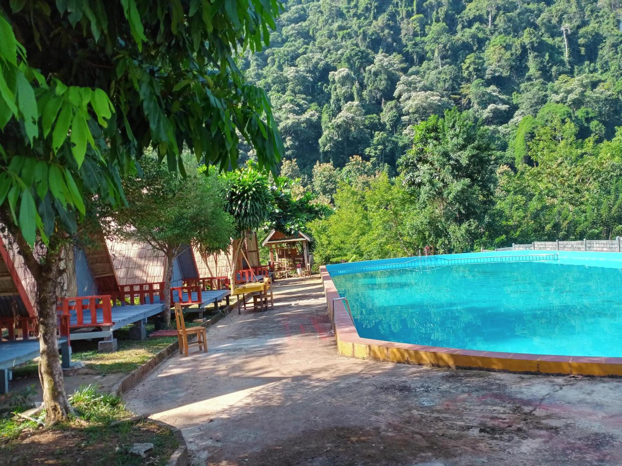 Nongkhiaw Campingsite Swimming Pool Hotell Ban Phathok Eksteriør bilde