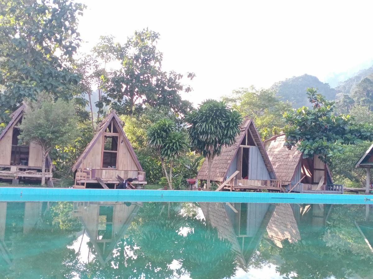 Nongkhiaw Campingsite Swimming Pool Hotell Ban Phathok Eksteriør bilde